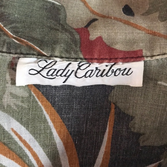 LADY CARIBOU X-LARGE LION BUTTON UP BLOUSE - Picture 8 of 9